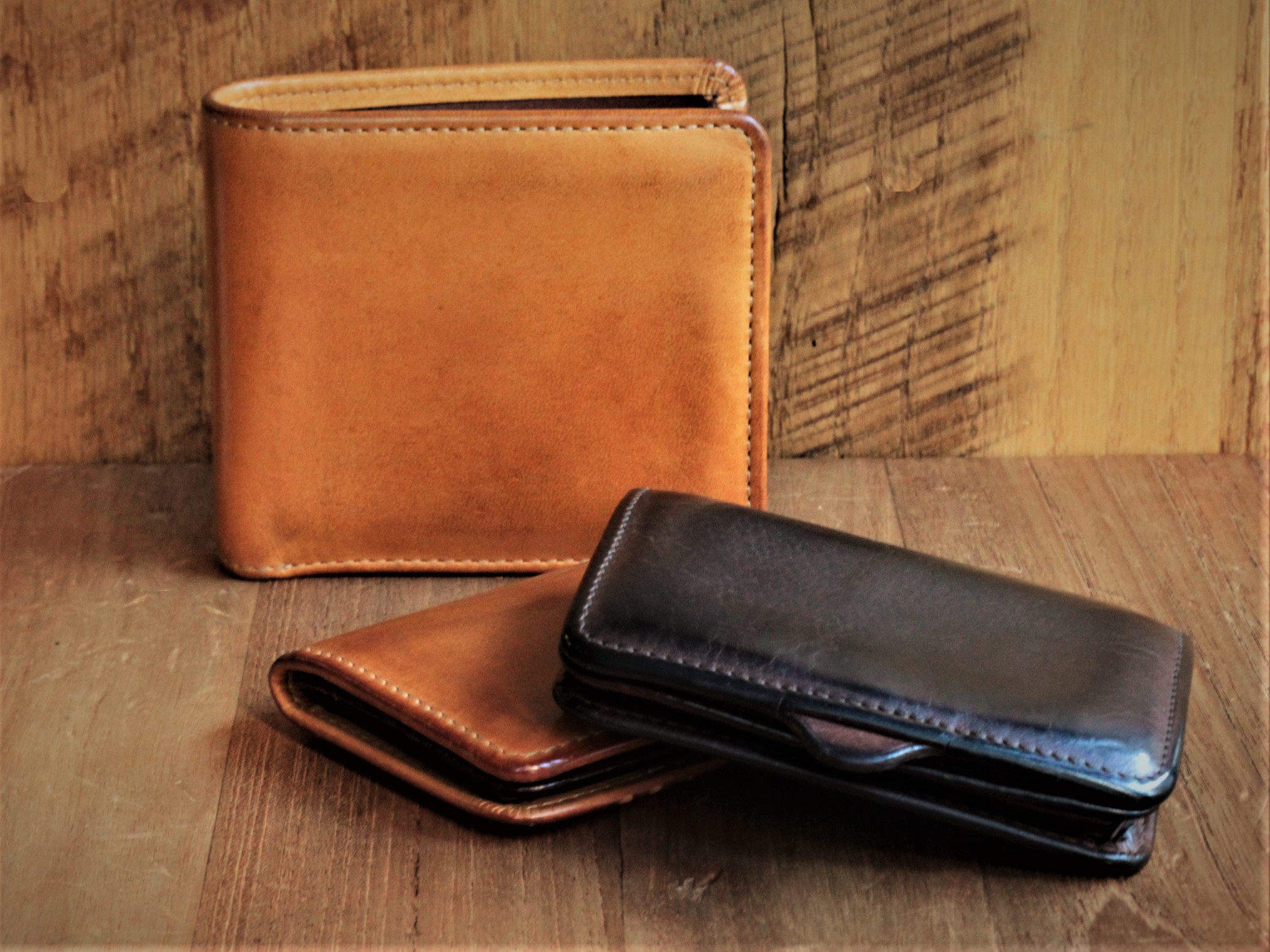 値下げ　三つ折り財布　コルボ　ボトムシリーズ　本革　ダークブラウンファッション小物